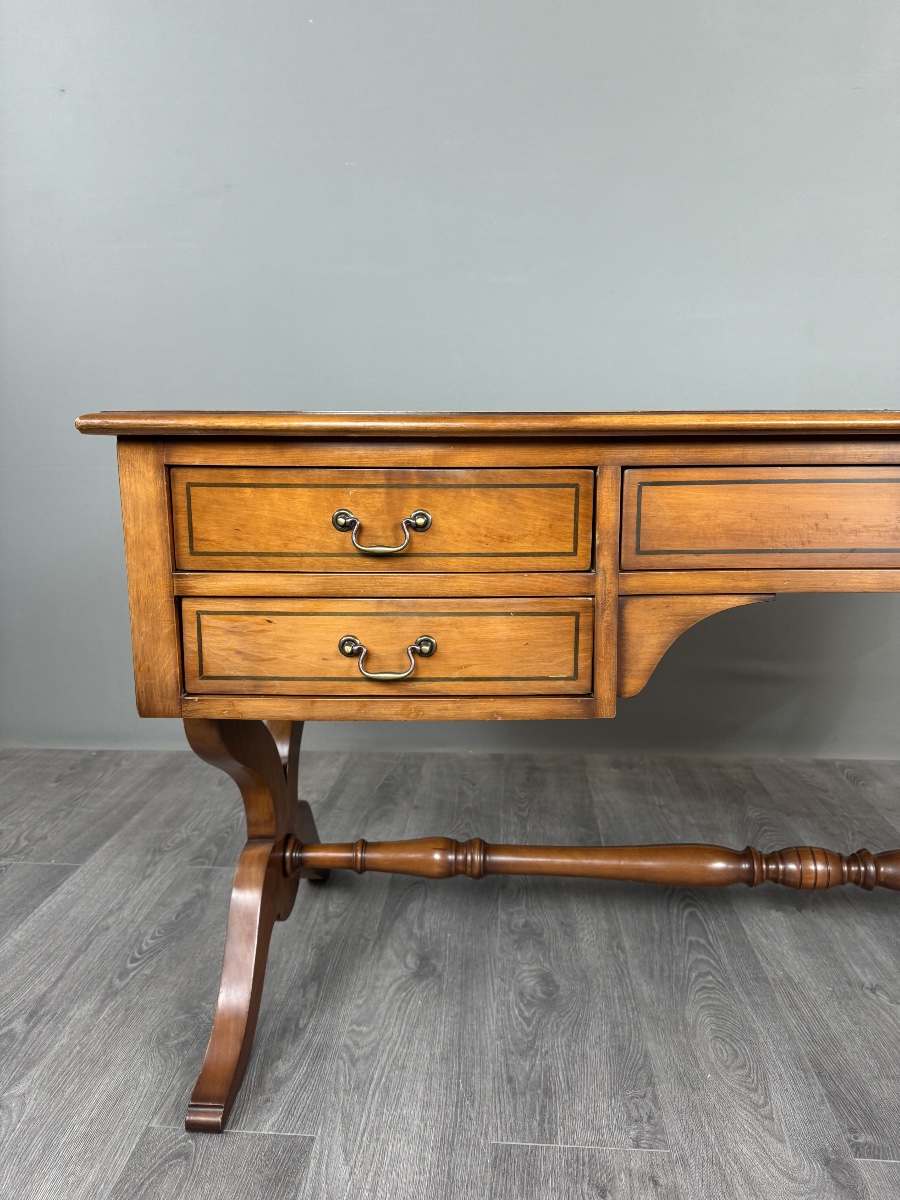 Flat Mahogany Desk In The English Style, 20th Century-photo-4