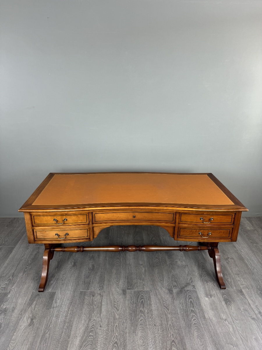 Flat Mahogany Desk In The English Style, 20th Century-photo-1