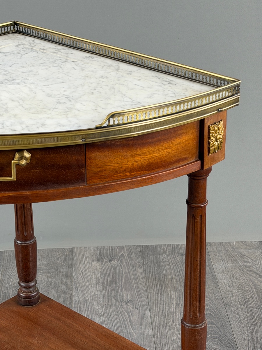Table d’appoint d’angle de style Louis XVI, XIXe siècle-photo-3