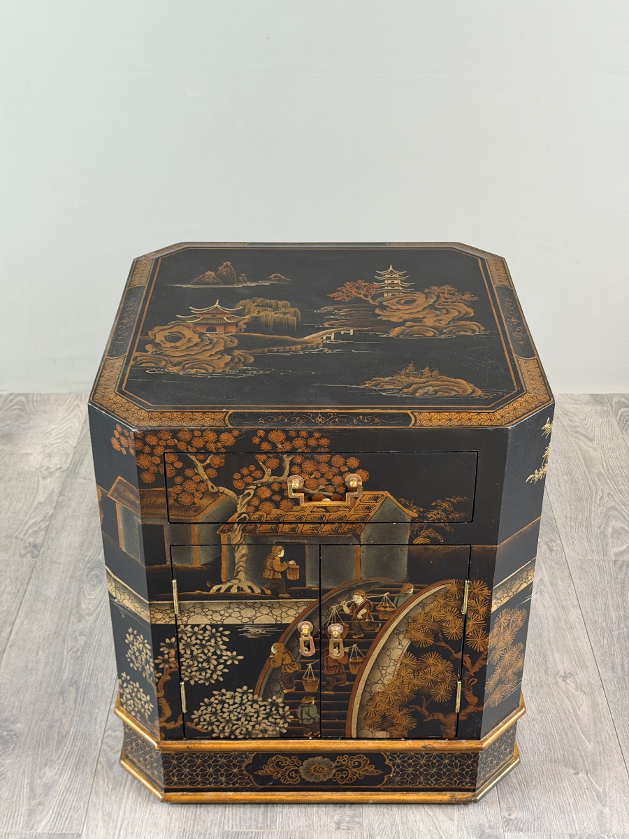 Cabinet japonais en laque noire, XIXe siècle-photo-2