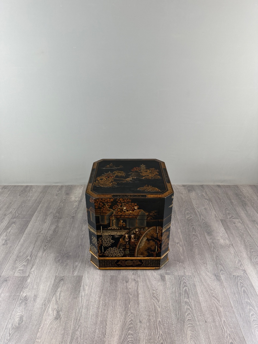 Cabinet japonais en laque noire, XIXe siècle-photo-1