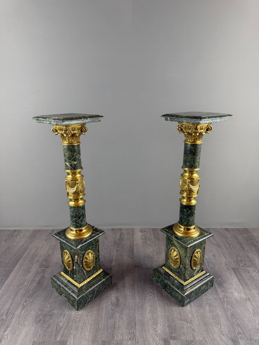 Paire de colonnes en marbre vert, bronze doré et laiton doré, XXe Siècle-photo-2
