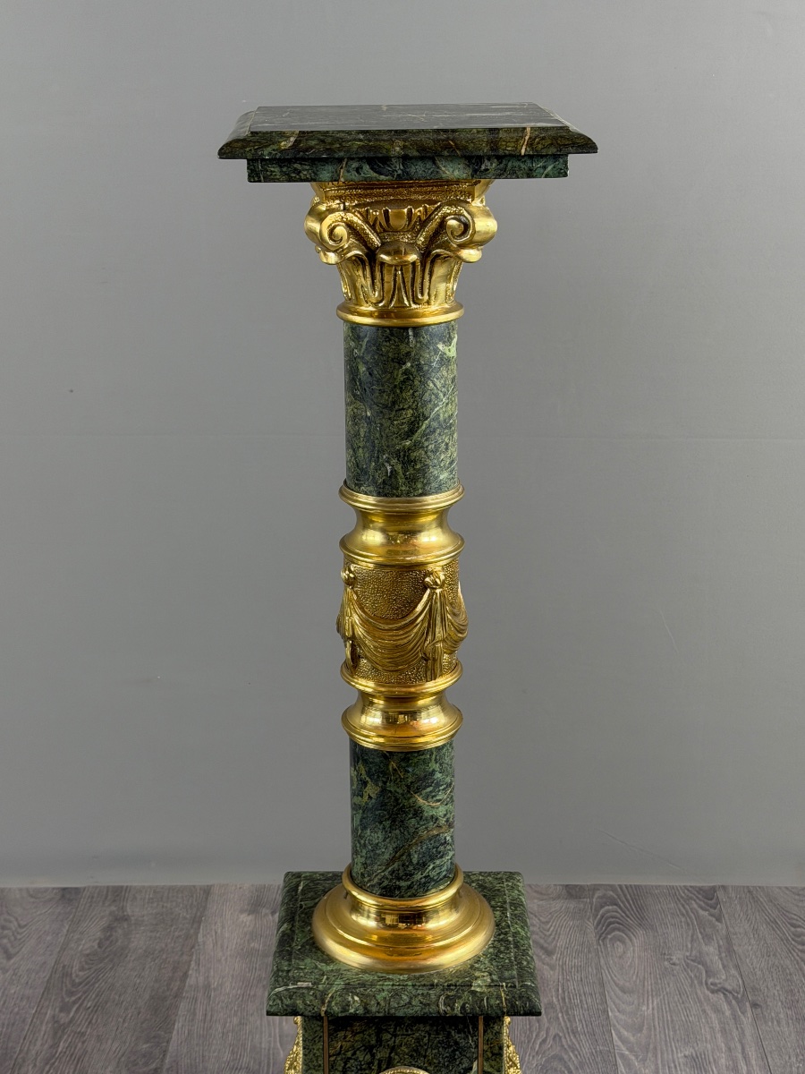Paire de colonnes en marbre vert, bronze doré et laiton doré, XXe Siècle-photo-3