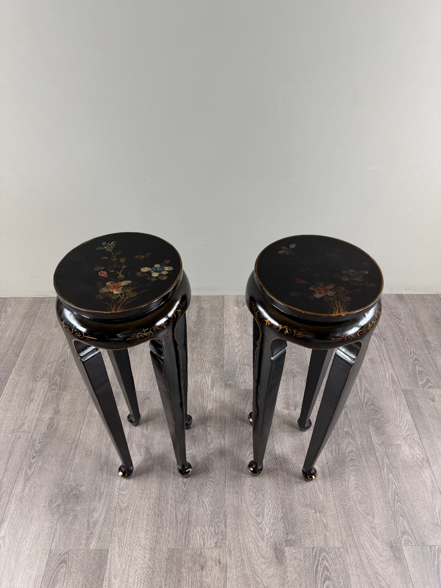 Pair Of Tall, Japanese-style Stools Made Of Black-lacquered Wood, 20th Century-photo-2