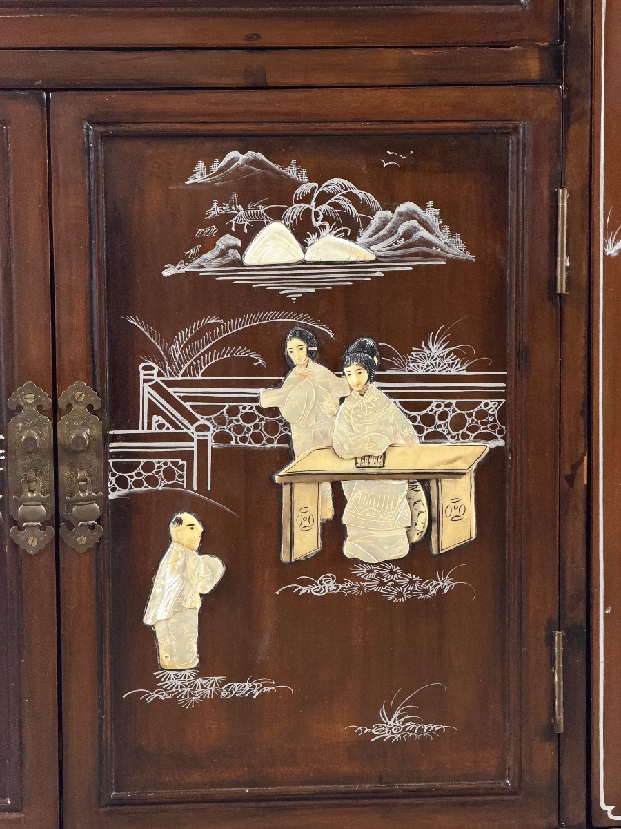 Meuble bar chinois en bois laqué et incrustations de nacre, XXe Siècle-photo-4