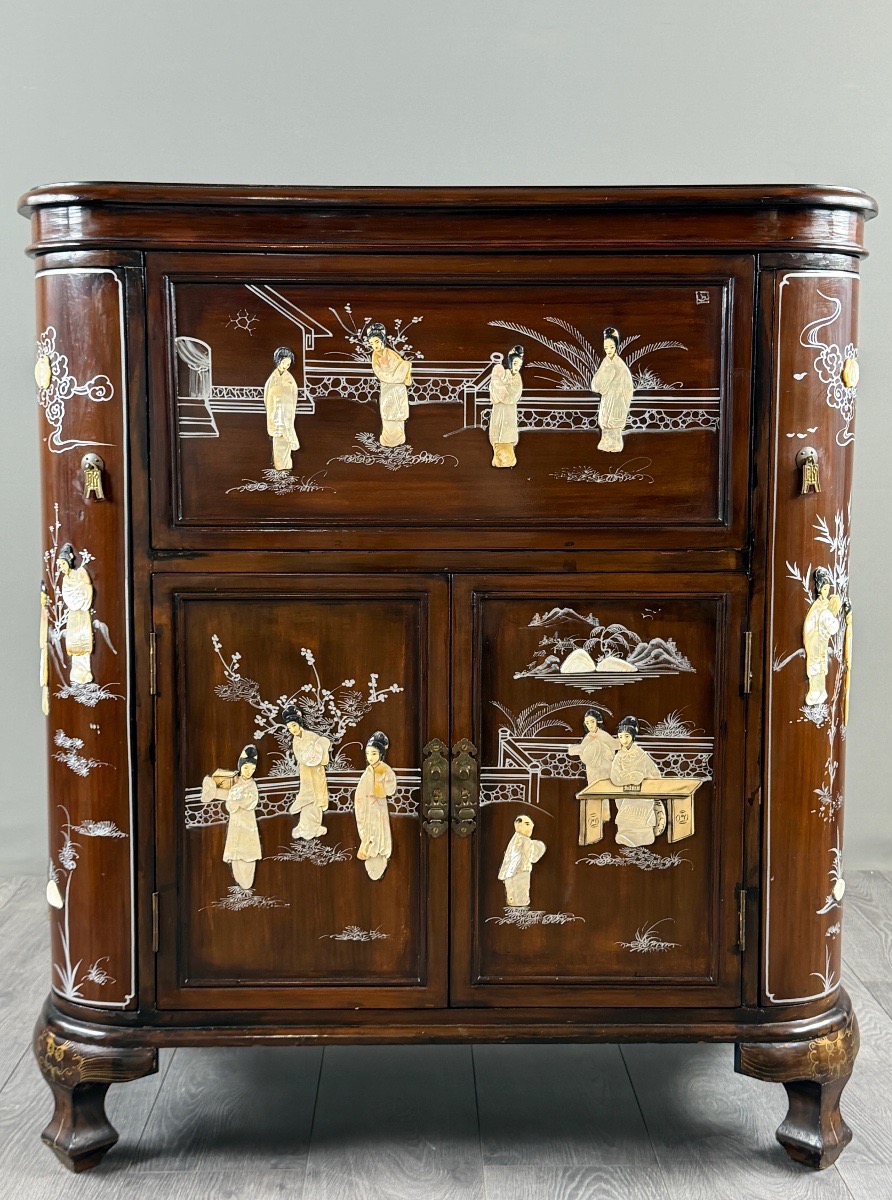 Meuble bar chinois en bois laqué et incrustations de nacre, XXe Siècle-photo-5