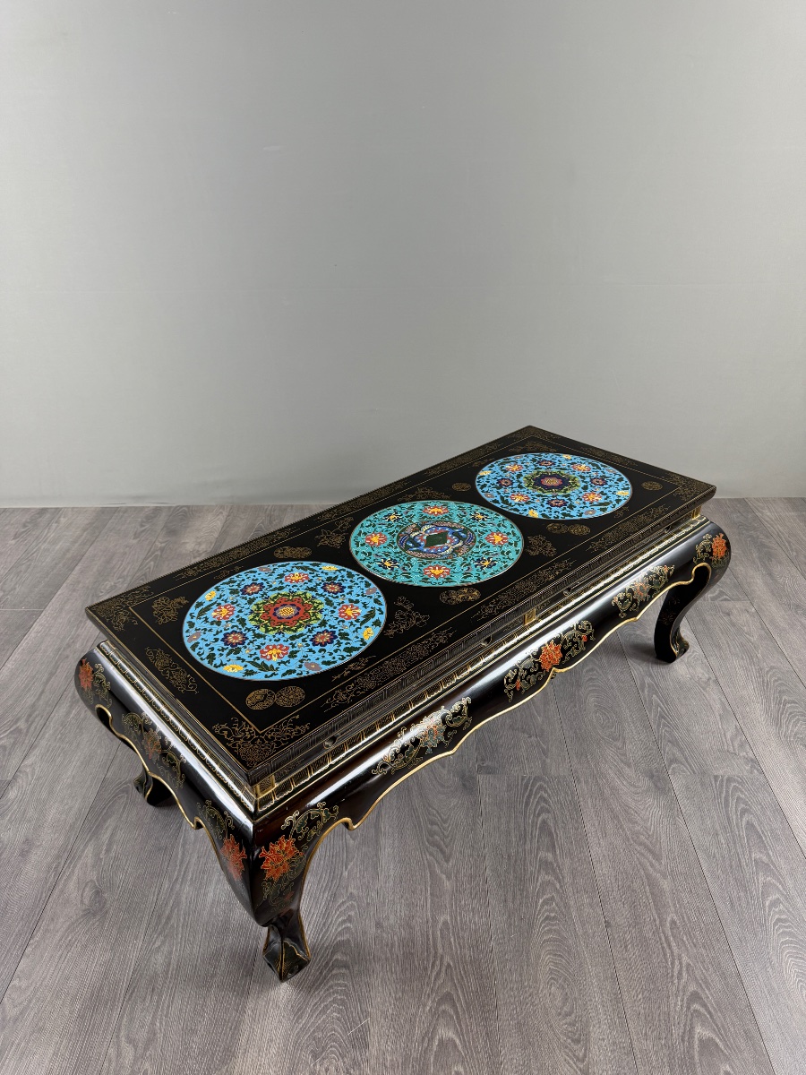 Table basse en bois laqué noir à décor cloisonné et polychrome, XXe Siècle-photo-5