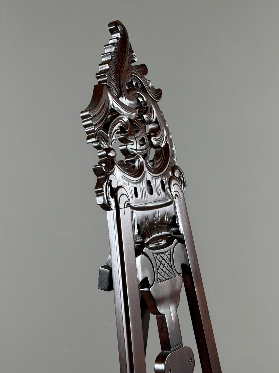 Chevalet de présentation en bois sculpté, XXe siècle-photo-4