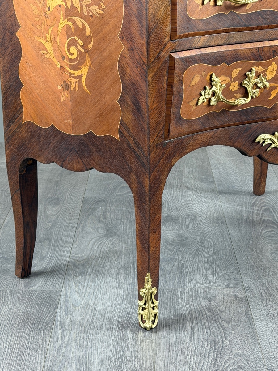 Commode de style Louis XV en marqueterie, bronze doré et marbre, XIXe Siècle-photo-4