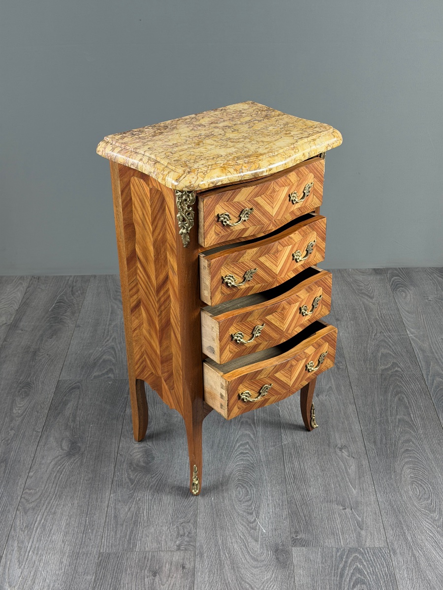 Petite commode de style Louis XV en marqueterie et dessus de marbre, XIXe Siècle-photo-2