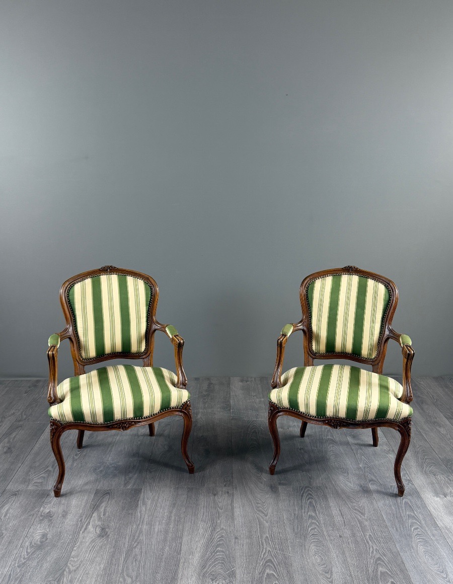 Pair Of Louis XV-style Armchairs In Carved Wood, 20th Century-photo-4