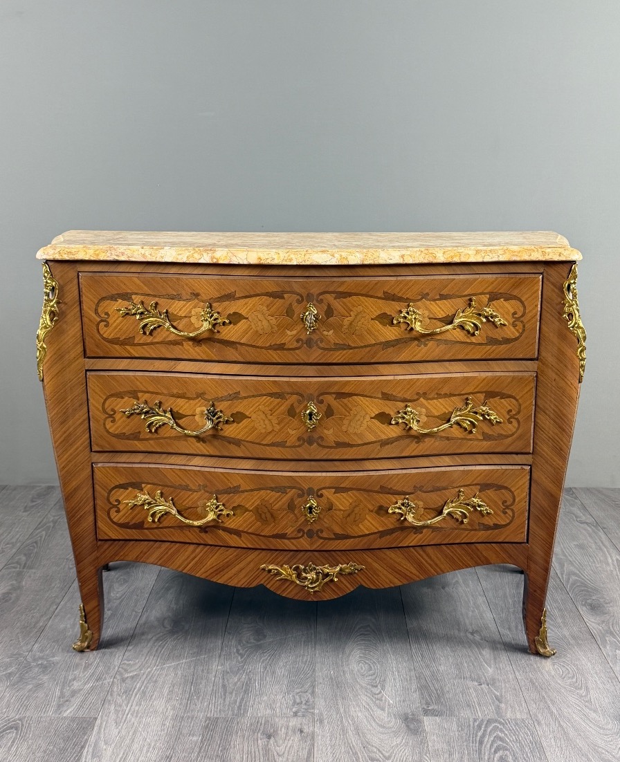Commode de style Louis XV estampillée MARQUANT P, XIXe Siècle