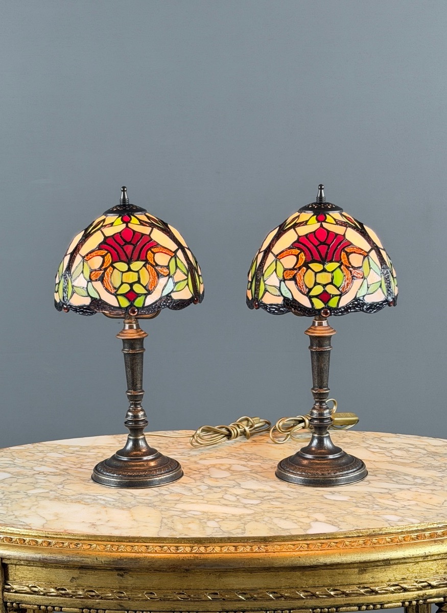 Paire de lampes de style Tiffany en verre coloré, XXe Siècle-photo-6