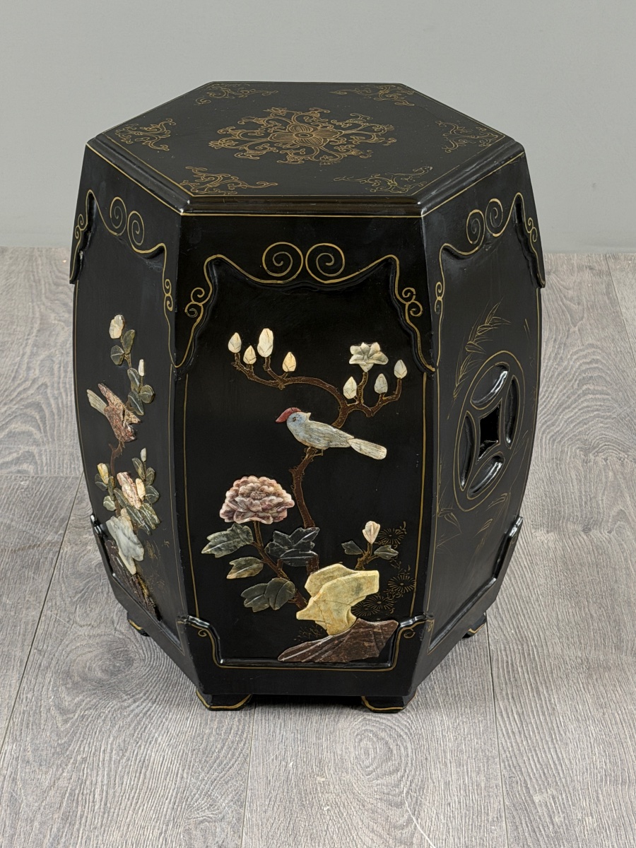 Pair Of Japanese-style Stools Made Of Black-lacquered Wood, 20th Century-photo-3