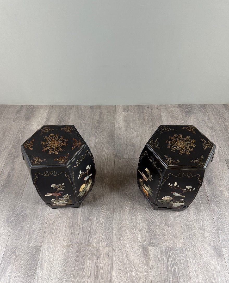 Pair Of Japanese-style Stools Made Of Black-lacquered Wood, 20th Century-photo-5