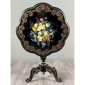 Table Guéridon Napoléon III laqué à décor floral, XIXe siècle