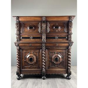 Buffet ancien en bois sculpté style Renaissance, fin XVIIIe / début XIXe siècle