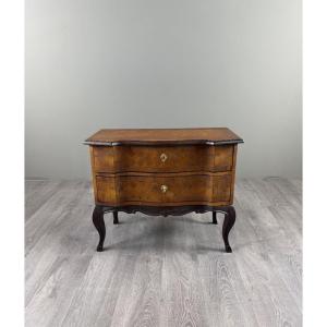Commode de style Louis XV en bois marqueté, XIXe Siècle