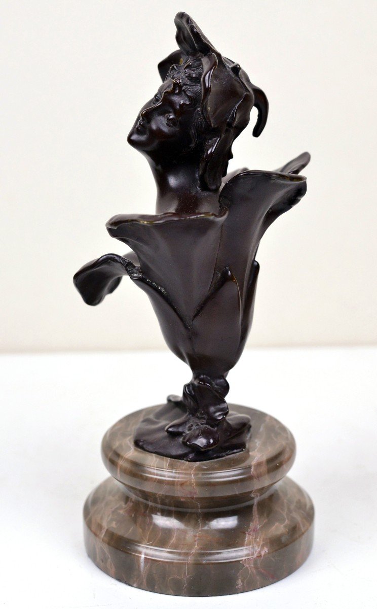 Figurine Of Thumbelina Patinated Bronze N Stone Base 19th Century Art Nouveau-photo-1