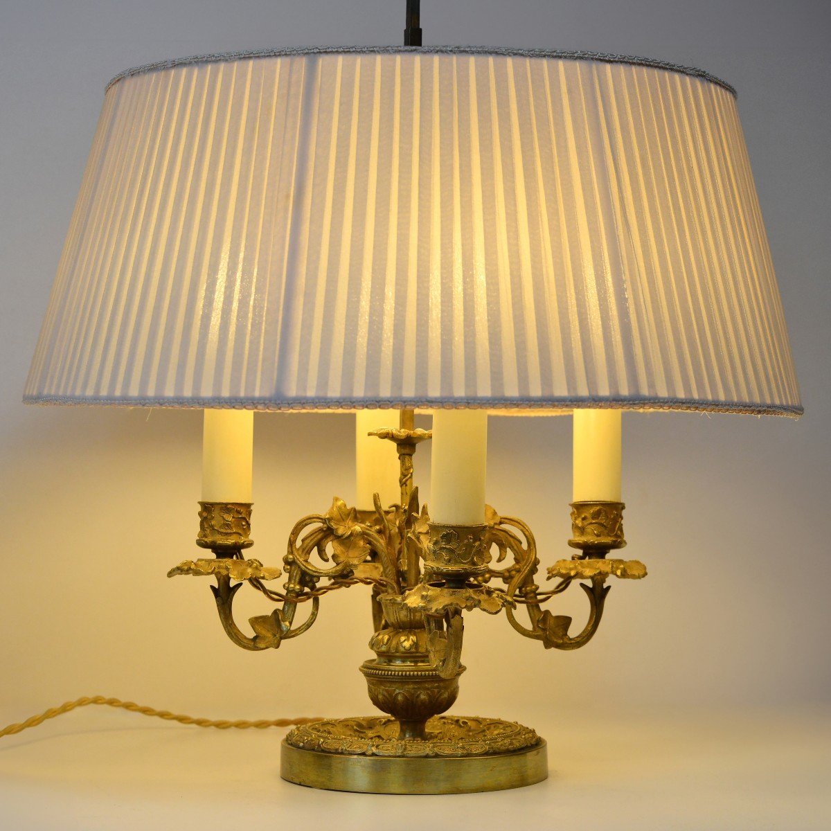 Lampe Bouillotte Bronze Doré 4 Lumières Motif Flore Style Empire-photo-1
