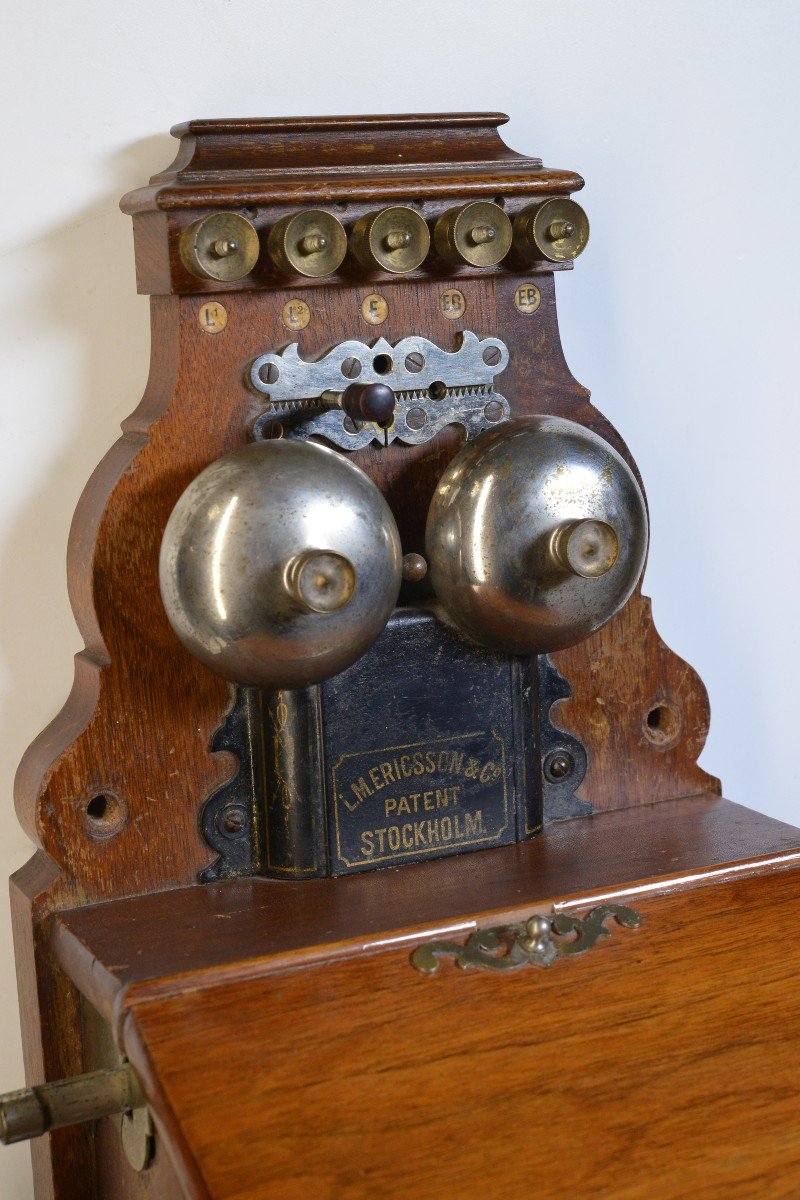 Antique Walnut Wood Wall Telephone L.m. Ericsson Ab130 Crank Magneto -photo-3