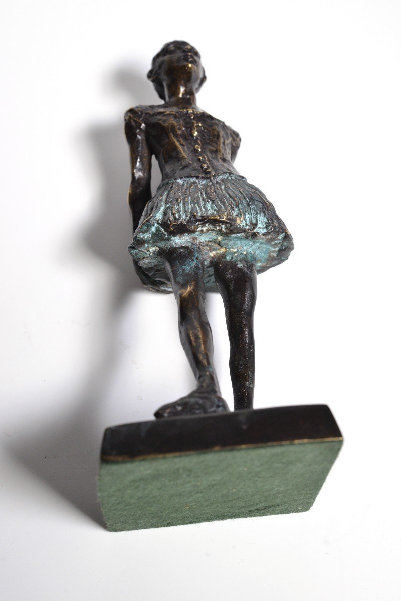 Figurine En Bronze Patiné Petite Danseuse De Quatorze Ans Par Degas 20e Siècle-photo-4