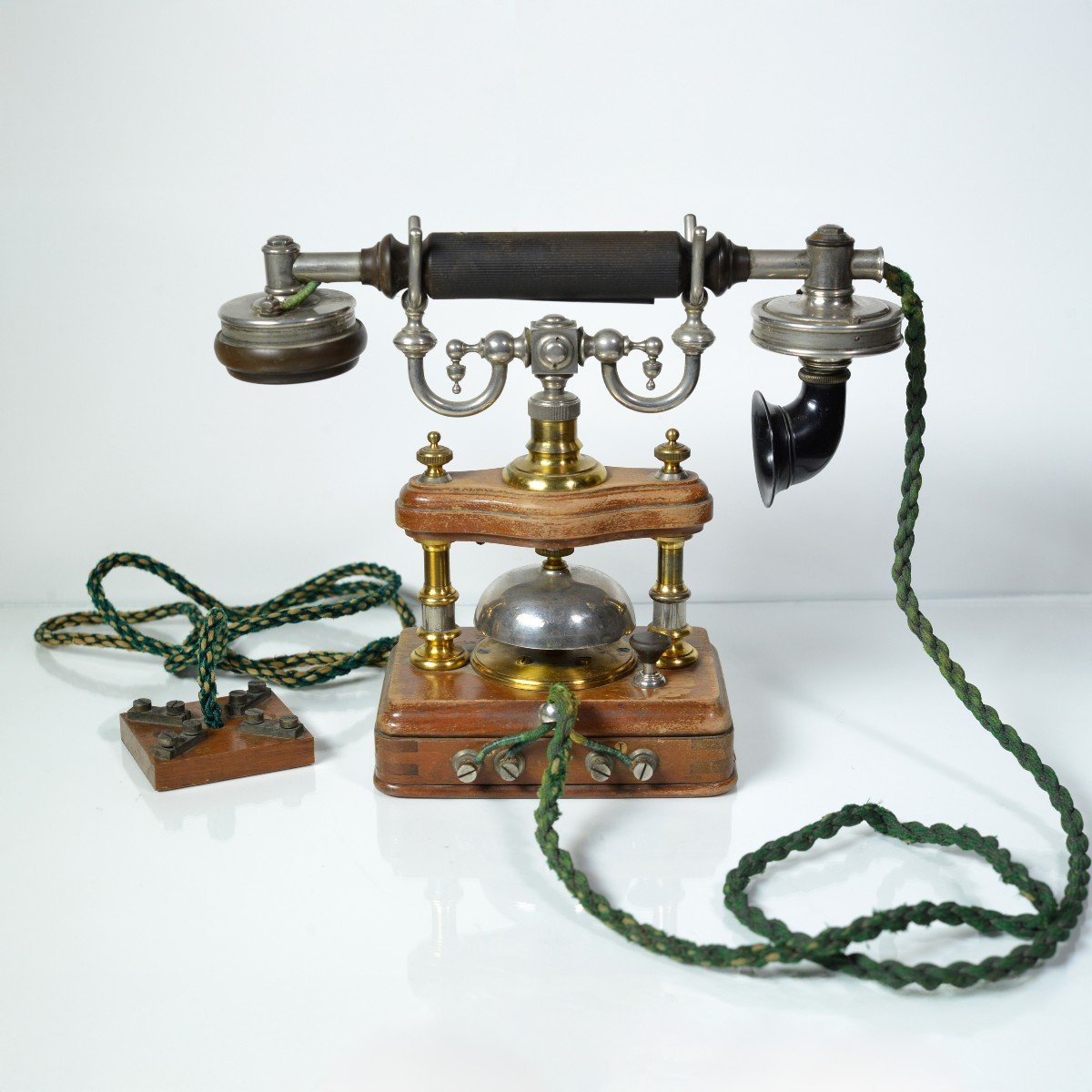 Téléphone L. M. Ericsson Bc 2000 Fabriqué En 1900 Conçu Comme Une Presse à Livres d'Antan-photo-2