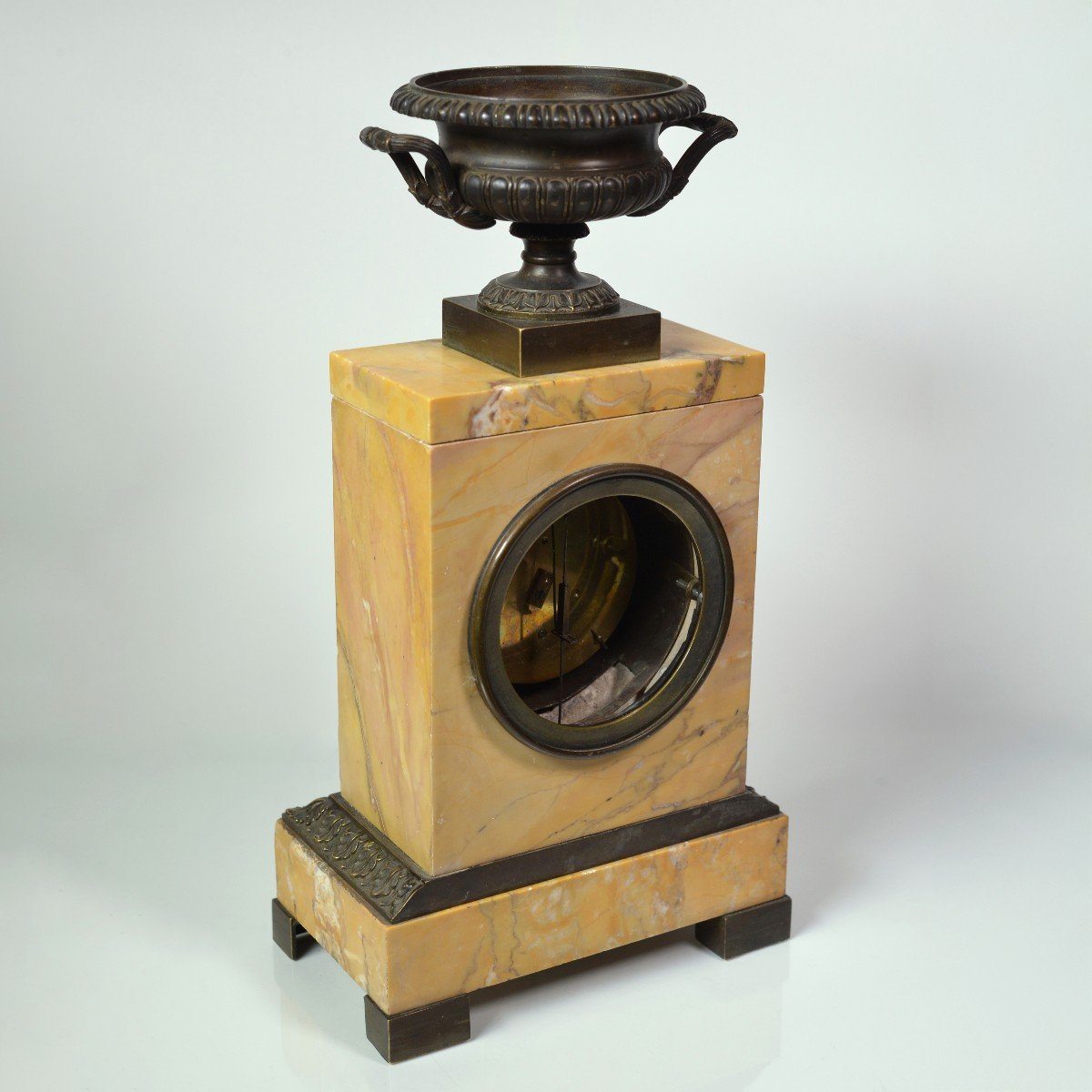 Pendule Antique En Bronze Et Marbre De Style Néoclassique Par Claude Hémon Début Du XIXe Siècle-photo-1
