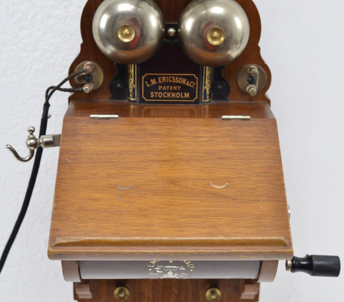 1918 Art Nouveau Swedish Wooden Wall Telephone Ericsson Model 305 Crank Magneto-photo-3