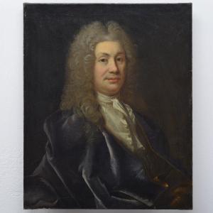 Early 18th Century European Baroque Portrait Of Noble Gentleman Oil Canvas
