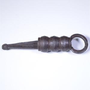 17e Siecle Cadenas Cylindrique Ancien Europeen Fer Forge Main Orne Cle Longue