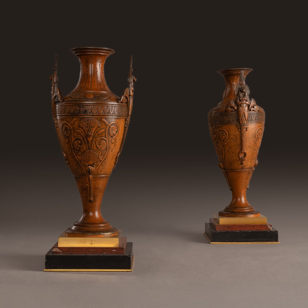 Egyptomanie - Rare Pair Of Bronze And Marble Vases By Servant, Circa 1860-photo-3