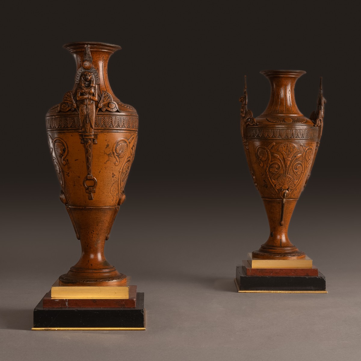 Egyptomanie - Rare Pair Of Bronze And Marble Vases By Servant, Circa 1860