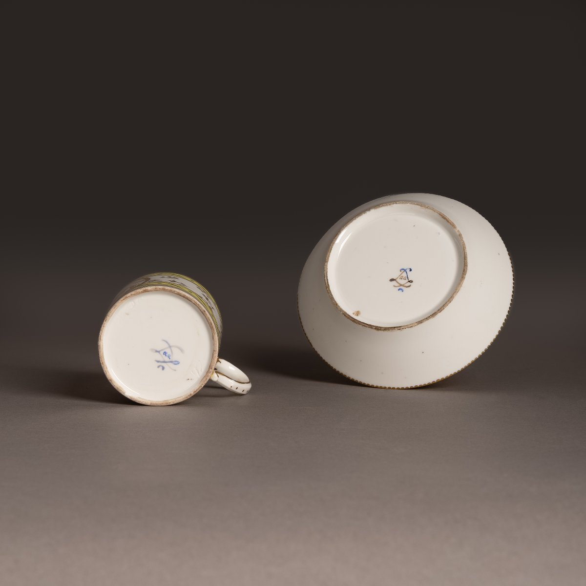 Manufacture Royale De Sèvres, 1778 - Cup And Saucer In Hard Paste With Ruins Decoration-photo-5