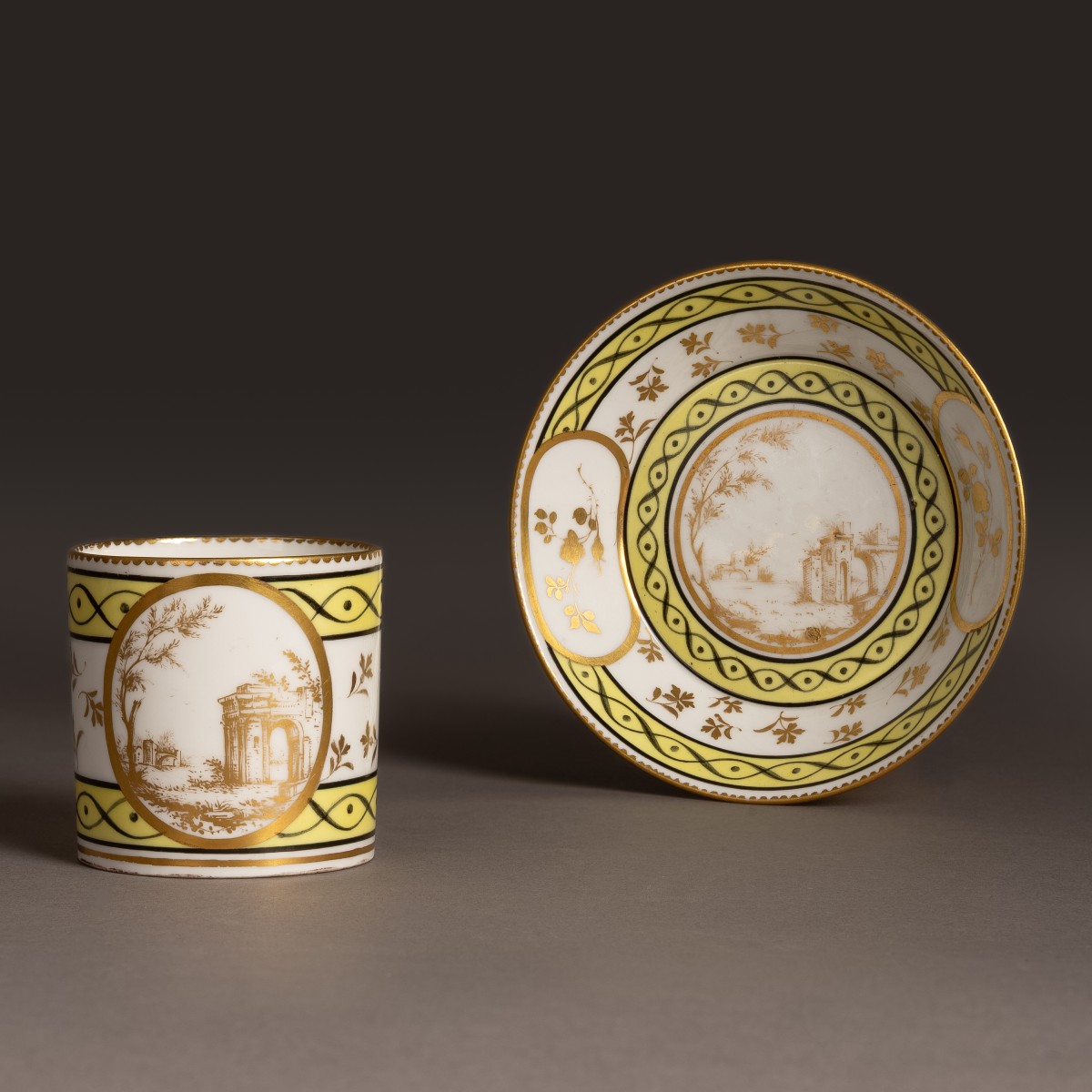 Manufacture Royale De Sèvres, 1778 - Cup And Saucer In Hard Paste With Ruins Decoration