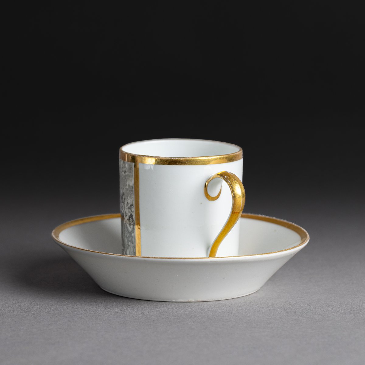 Sèvres et Paris, vers 1820 - tasse et soucoupe d'après Gérard "l'entrée d'Henri IV à Paris" -photo-2