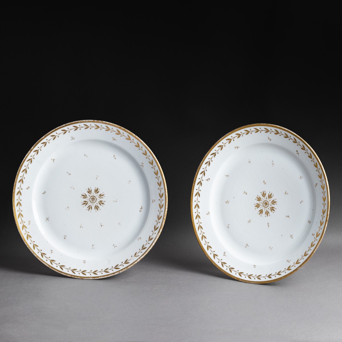 Manufacture De Sèvres - Pair Of Dessert Dishes From The Service Presented By Napoleon To Régnau