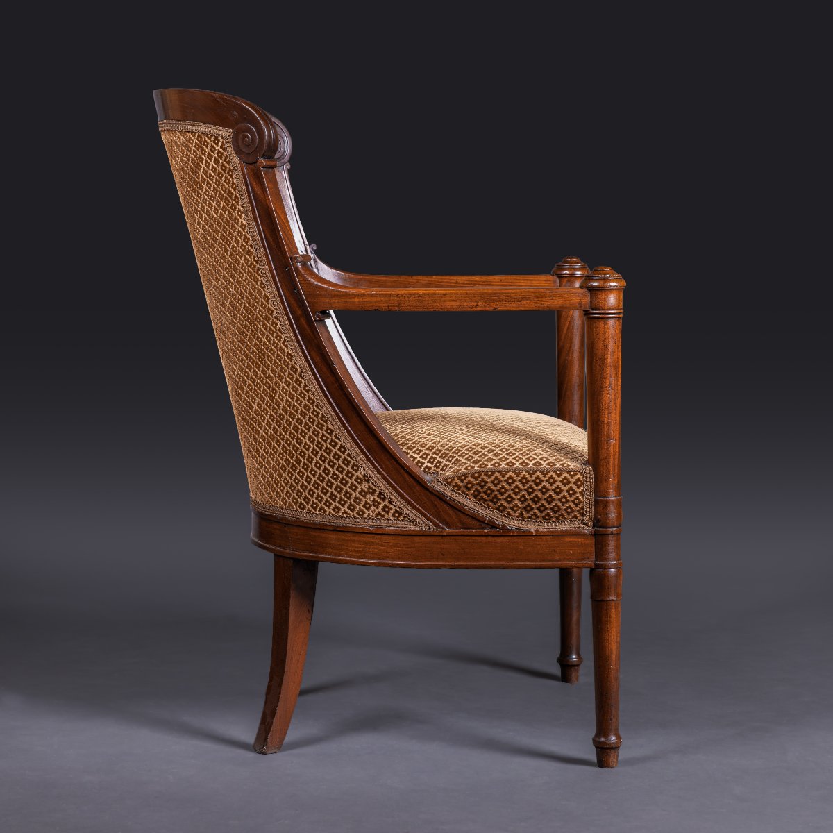 Jacob Desmalter - fauteuil gondole 'de bureau' en acajou - livré pour la  Mse de Montcalm -photo-3