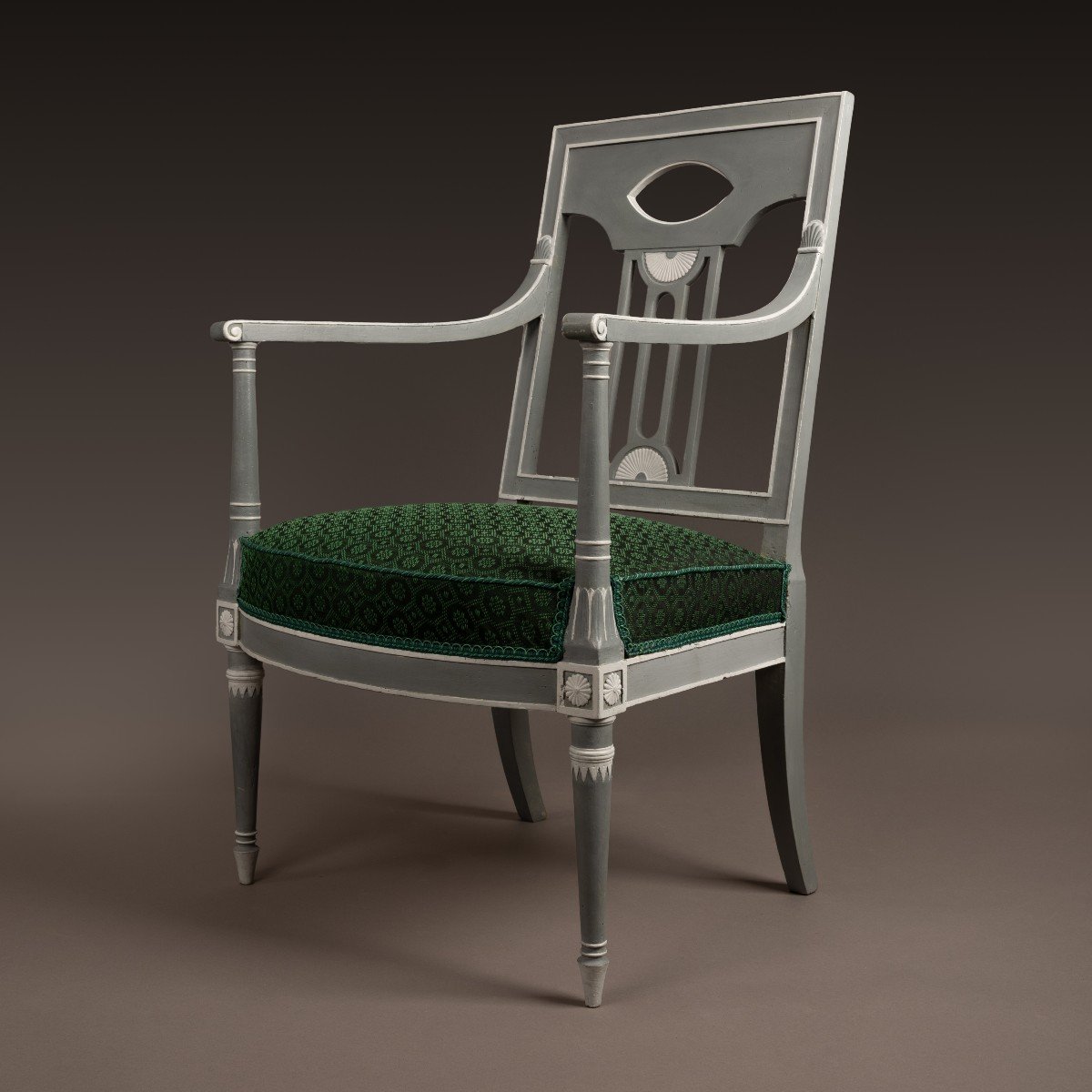 Jacob Frères - fauteuil Directoire à dossier repercé - bois peint et tissu en crin