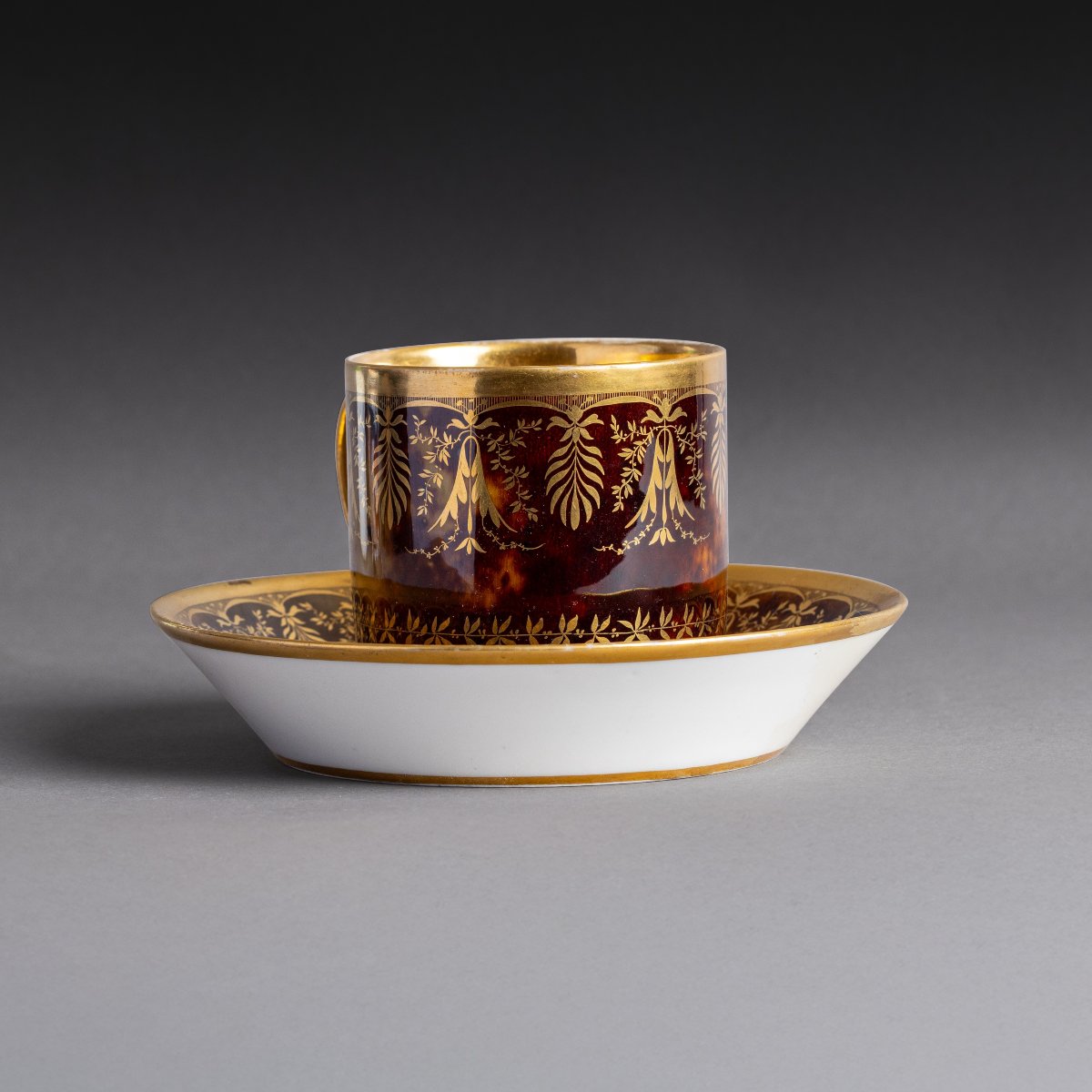 Dihl And Guerhard, Consulate And Empire Periods—chocolate Cup And Saucer—tortoiseshell-patterned Base-photo-2