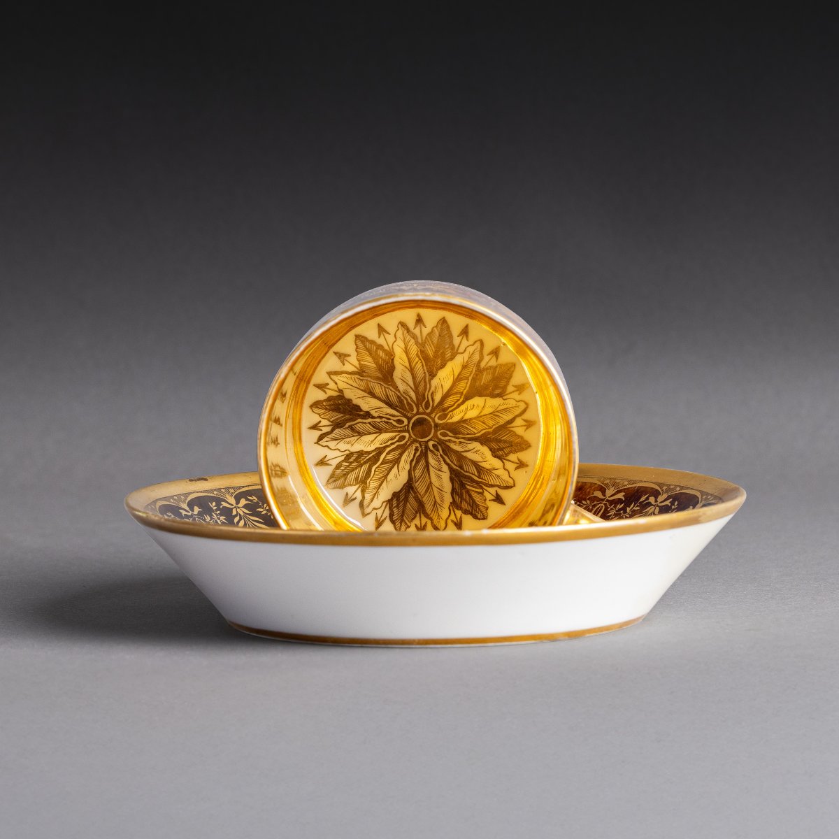 Dihl And Guerhard, Consulate And Empire Periods—chocolate Cup And Saucer—tortoiseshell-patterned Base-photo-2