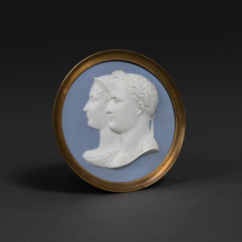 Manufacture Impériale de Sèvres d'après Andrieu - médaillon en biscuit de Napoléon et ML-photo-3
