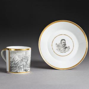 Sèvres et Paris, vers 1820 - tasse et soucoupe d'après Gérard "l'entrée d'Henri IV à Paris" 