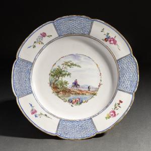 Mennecy, Circa 1760—a Very Rare Soft-paste Porcelain Dinner Plate—louis XV