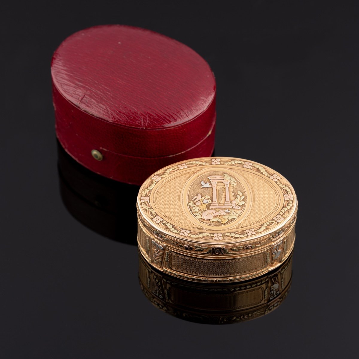 Louis XVI Colored Gold Snuffbox-photo-2