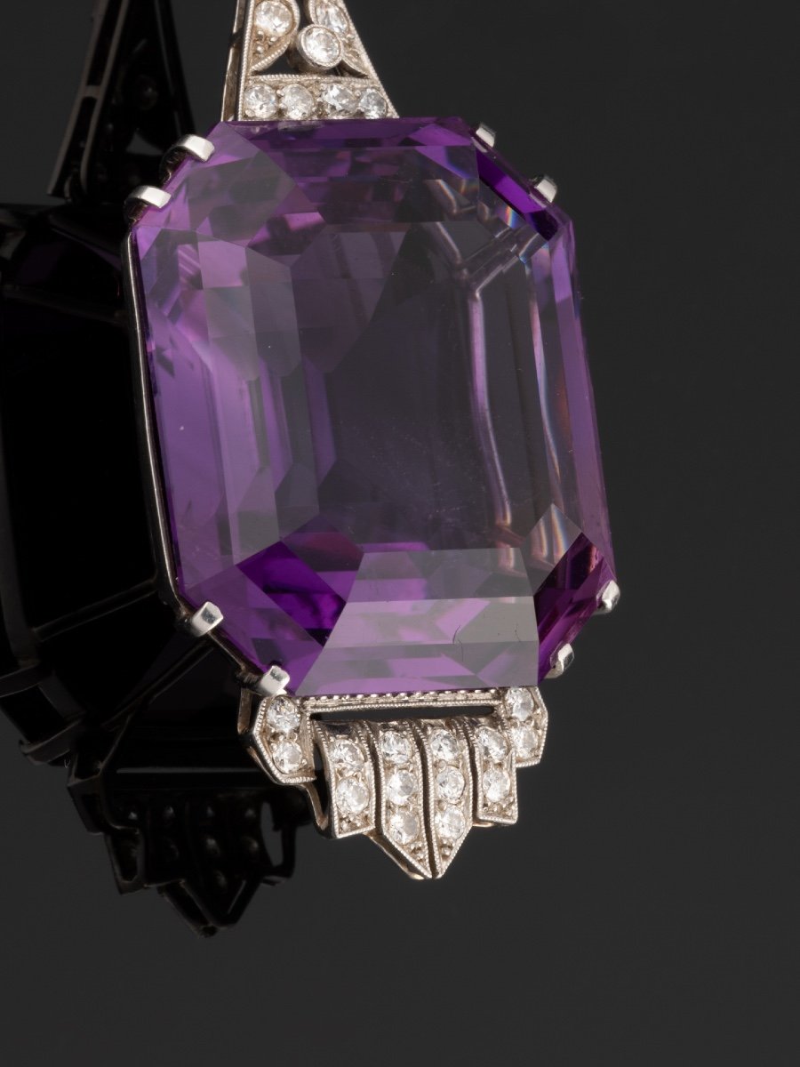 Art-deco Pendant In Platinum And Diamonds Set With An Important Amethyst-photo-4