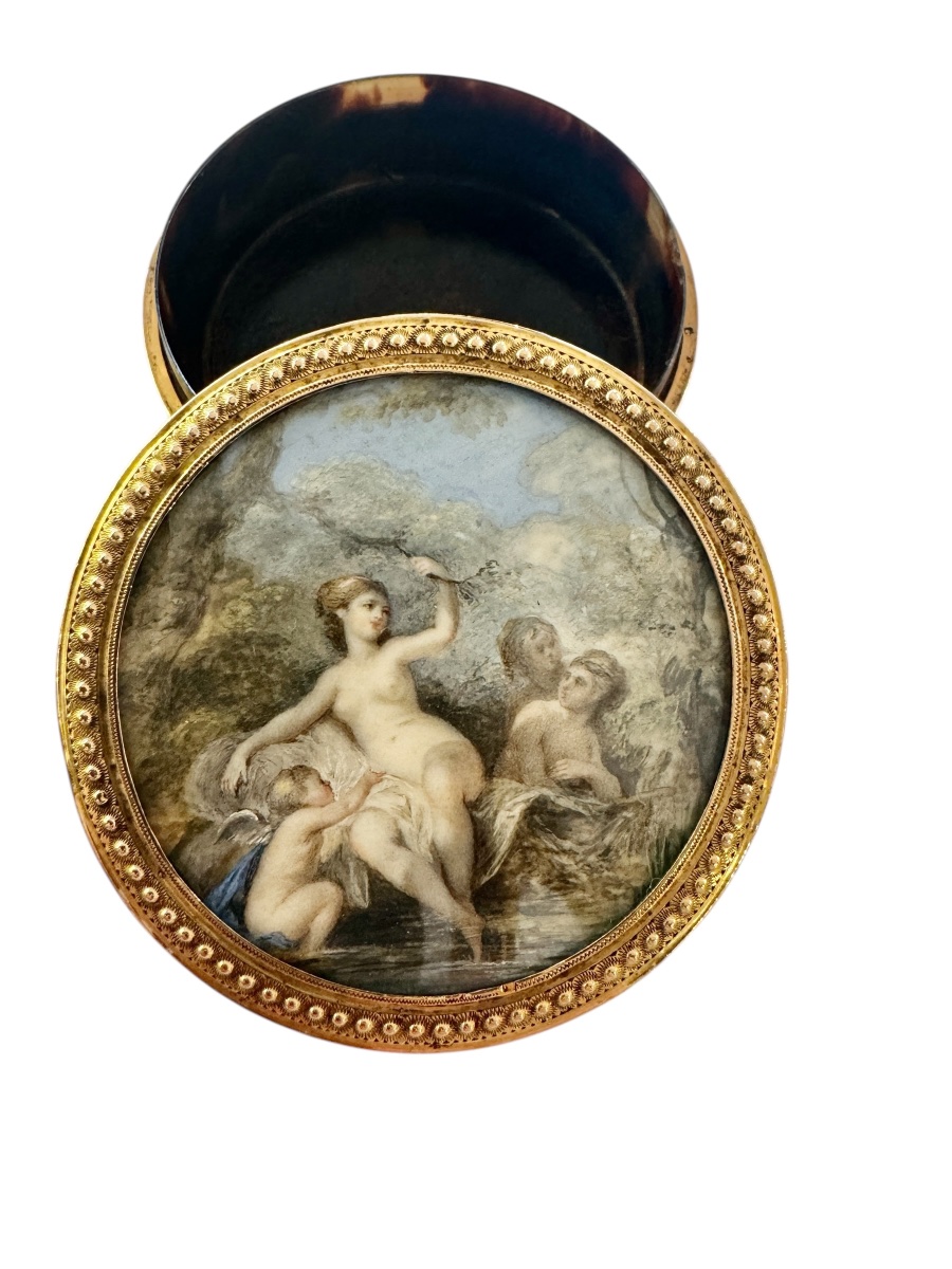 The Bath Of Venus: Tortoiseshell And Gold Box From The 18th Century-photo-2