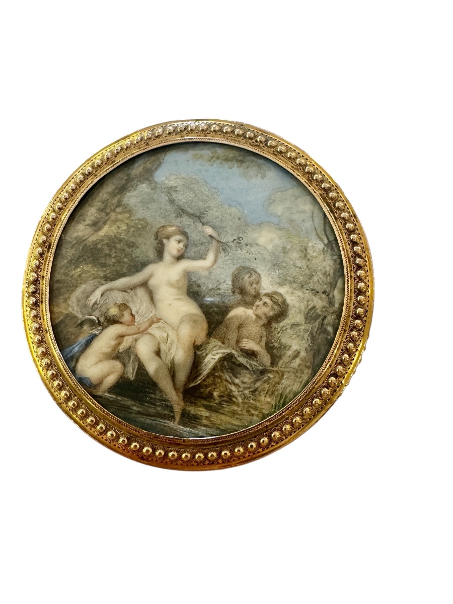 The Bath Of Venus: Tortoiseshell And Gold Box From The 18th Century
