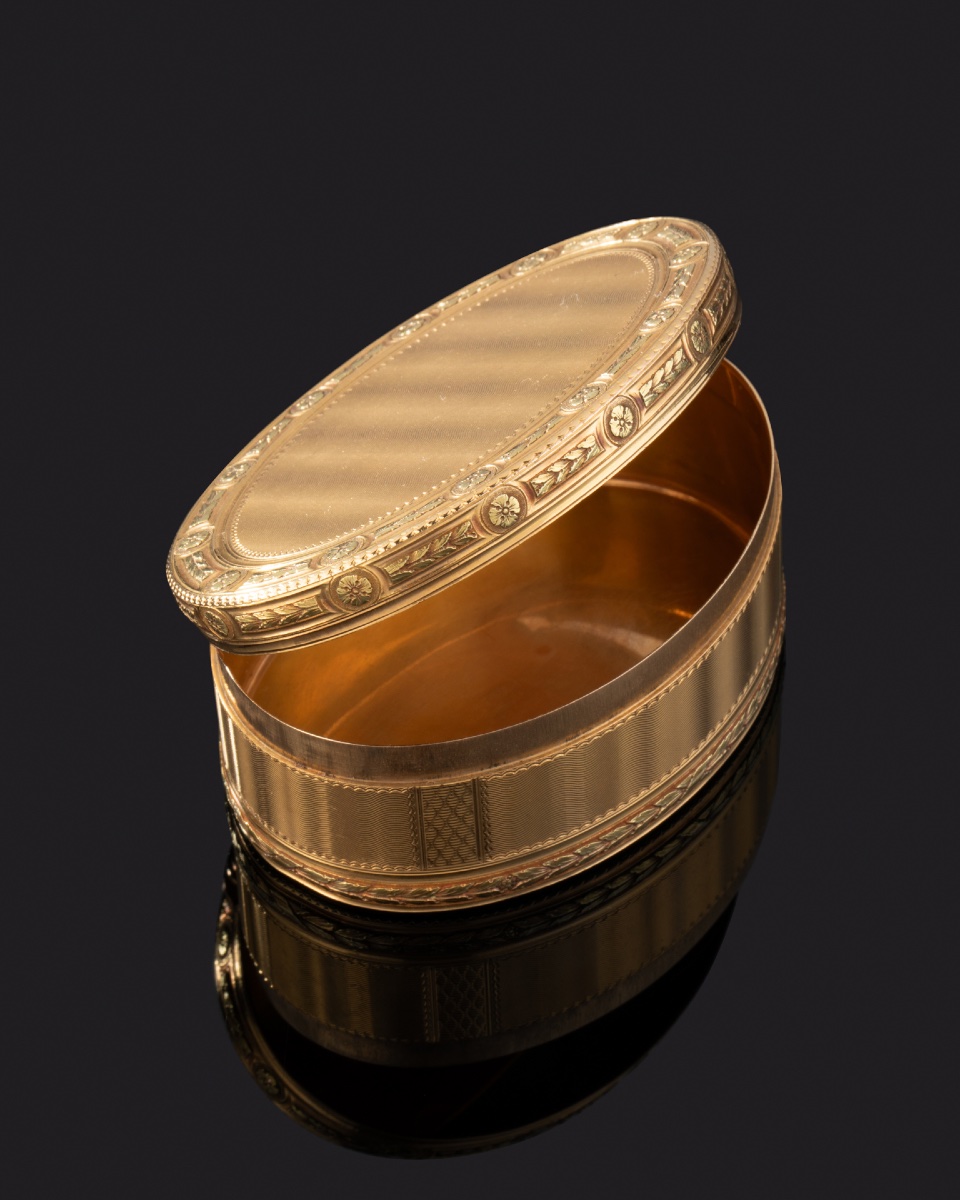 Tabatière d'or par Jean Joseph Barrière, époque Louis XVI-photo-4