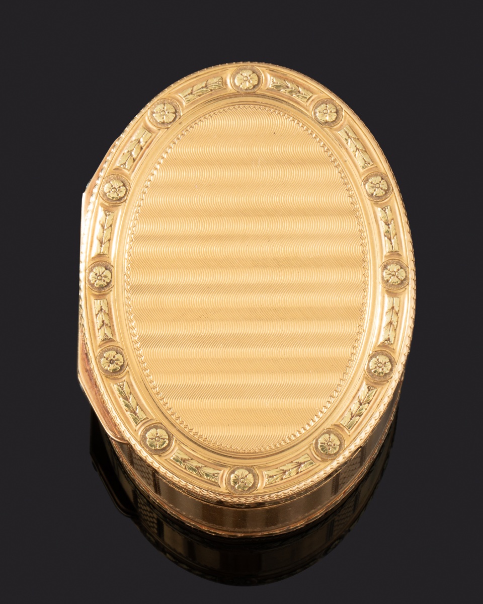 Tabatière d'or par Jean Joseph Barrière, époque Louis XVI-photo-1